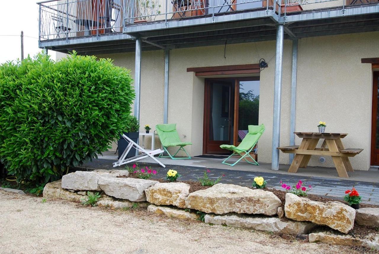 Maison D'Hotes Des 2 Chenes Bessenay Exterior photo